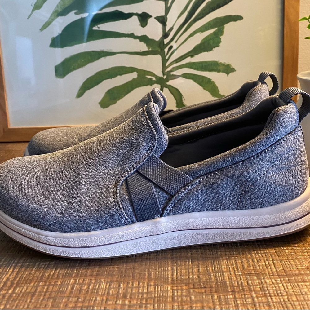 Clarks Cloudsteppers Breeze Bali Slip ons